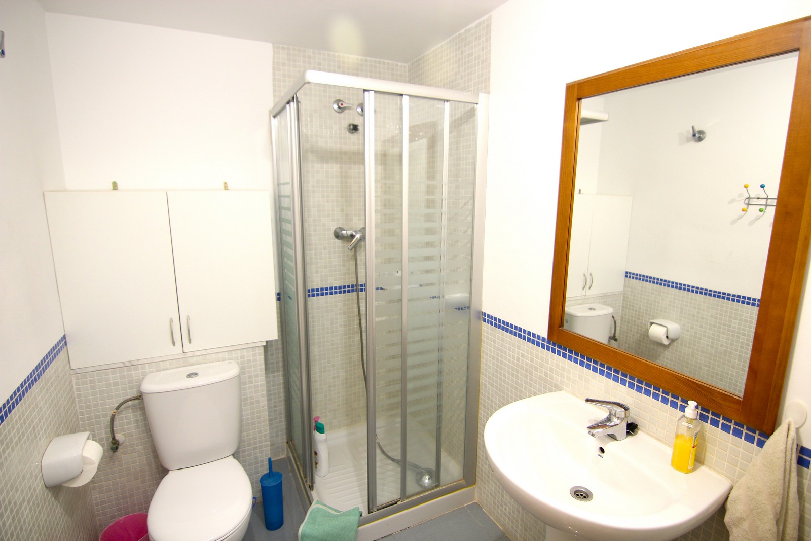 Apartamento en venta con 4 habitaciones y amplia terraza en el centro de Benitatxell.