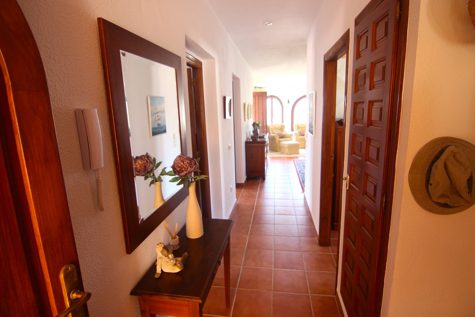 Villa con piscina y espectaculares vistas al mar en Cumbre del Sol.