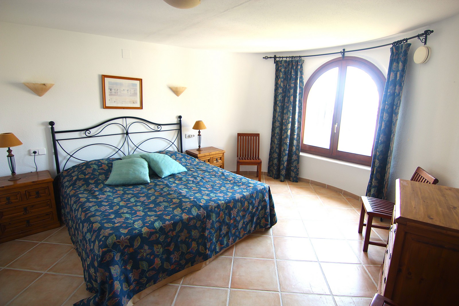 Villa con piscina y espectaculares vistas al mar en Cumbre del Sol.