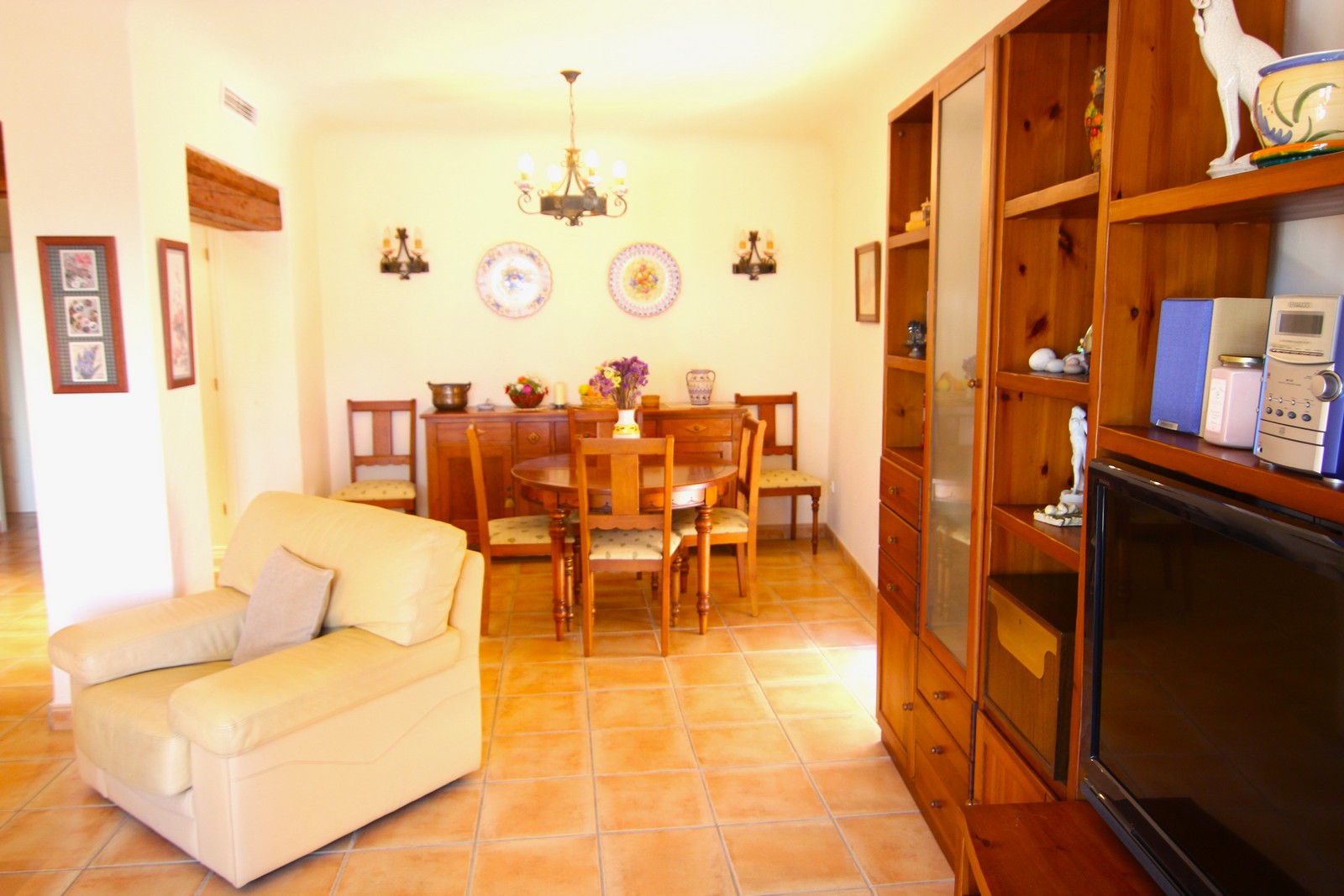 Apartamento amplio a la venta con vistas al mar en Moraira.