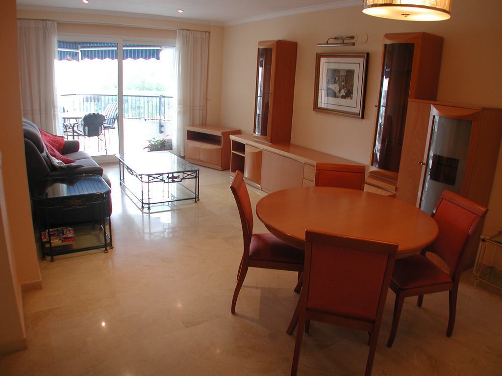 Apartamento a la venta en primera linea de playa.