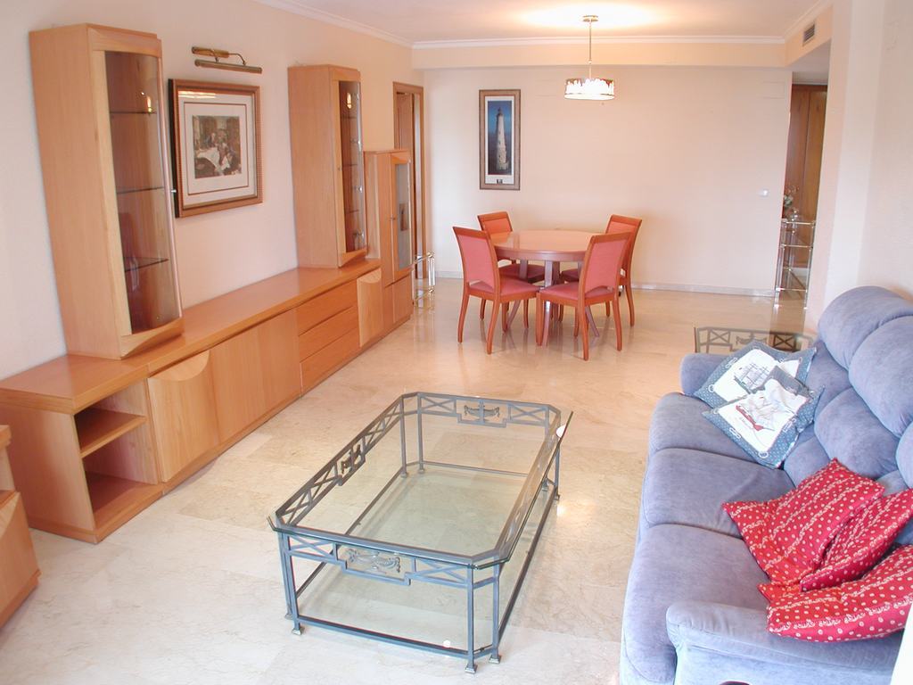 Apartamento a la venta en primera linea de playa.