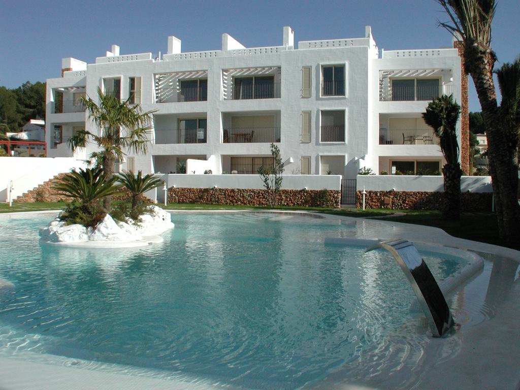 Apartamento con piscina a la venta en Moraira.