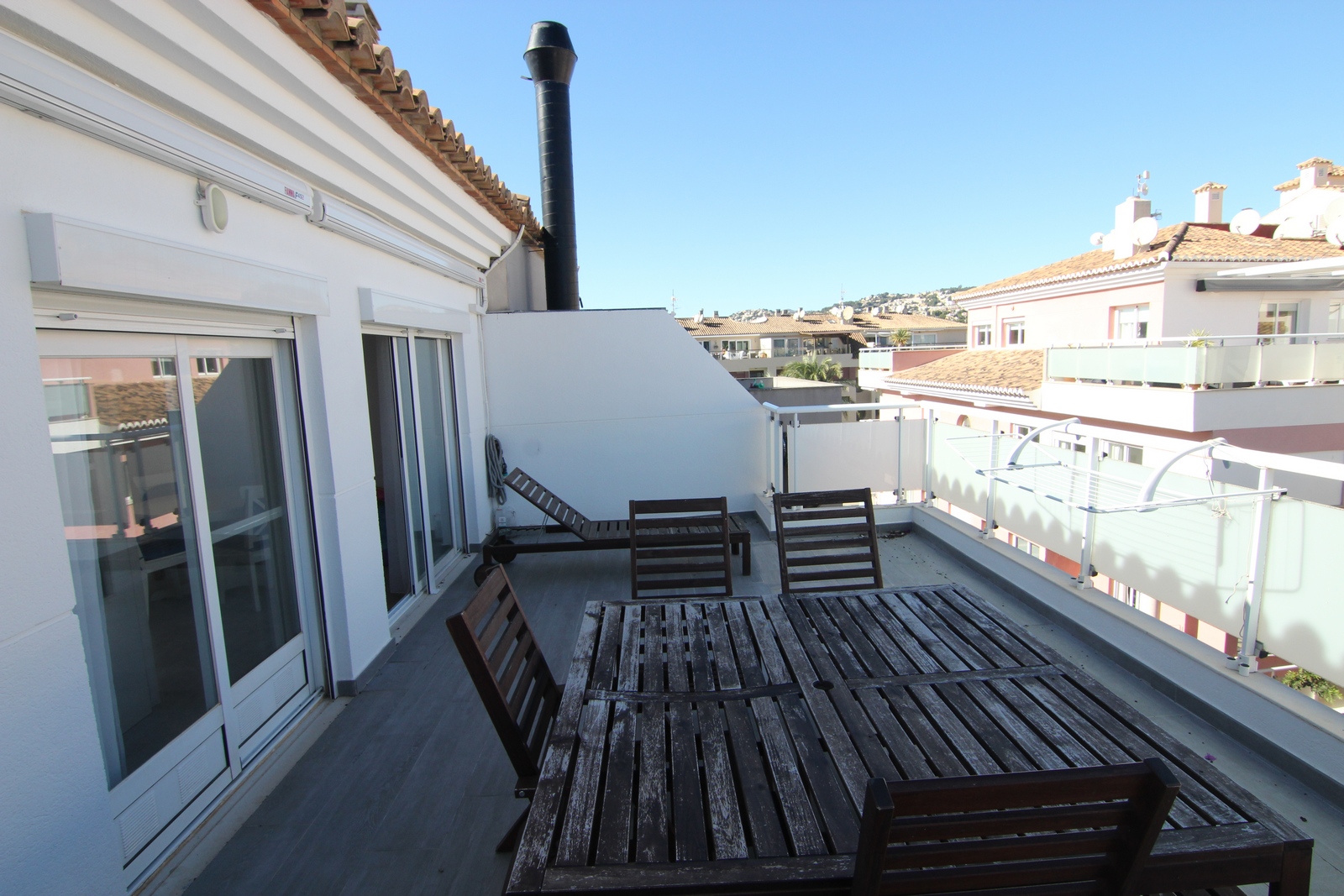 Ático duplex a la venta en Moraira con amplia terraza.