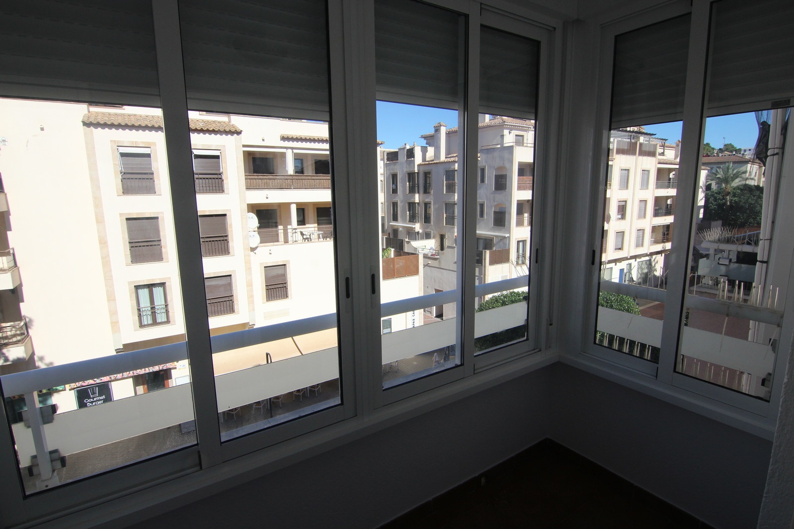Ático duplex a la venta en Moraira con amplia terraza.